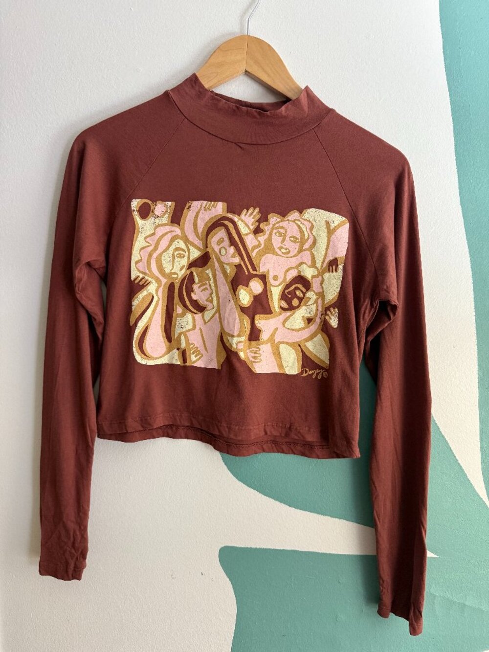 Dazey LA Ladies design turtleneck long sleeve shirt